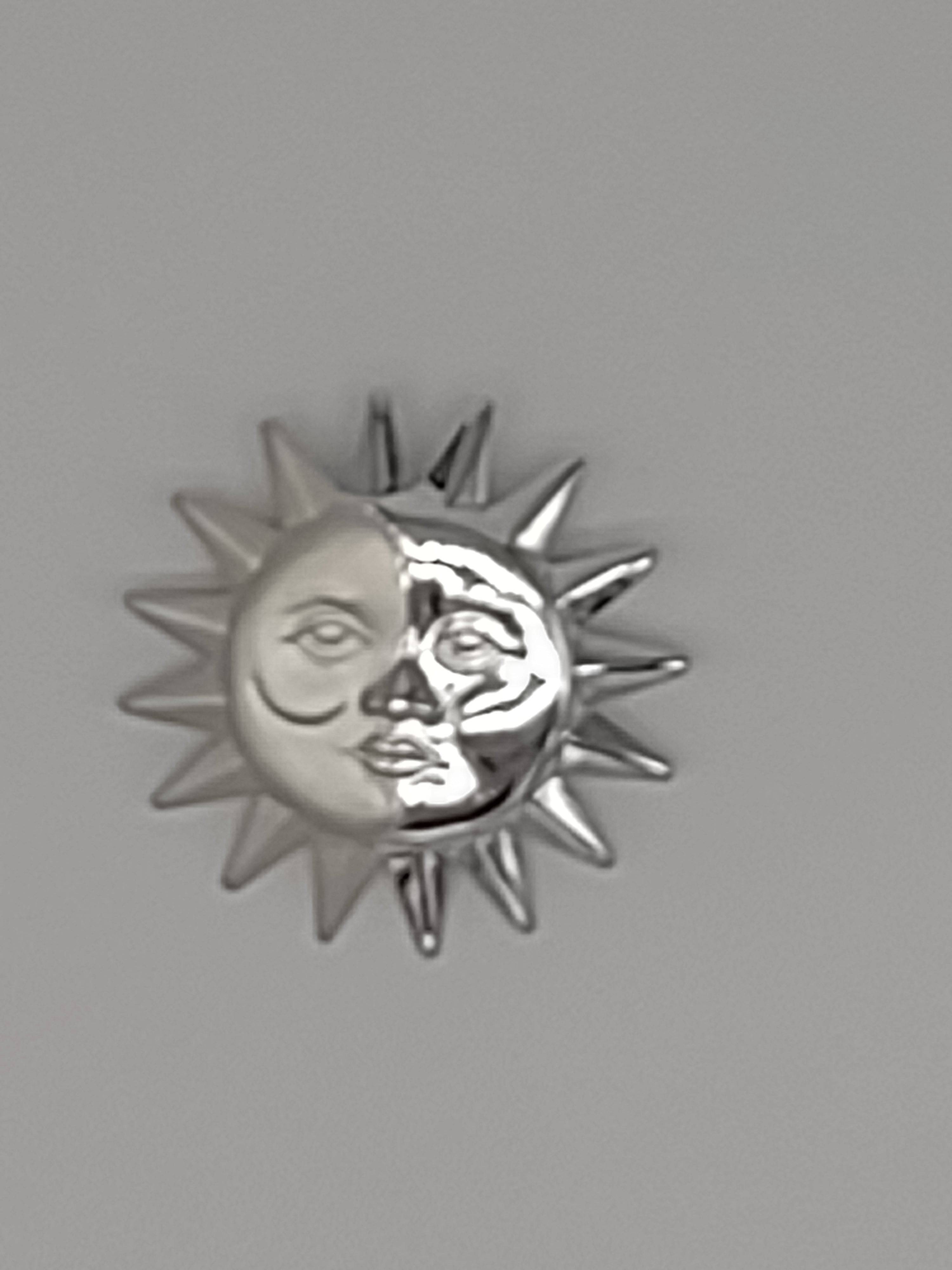 NEWYORKLISTED VINTAGE - Danecraft Sterling Silver Sun Pendent - NEWYORKLISTED