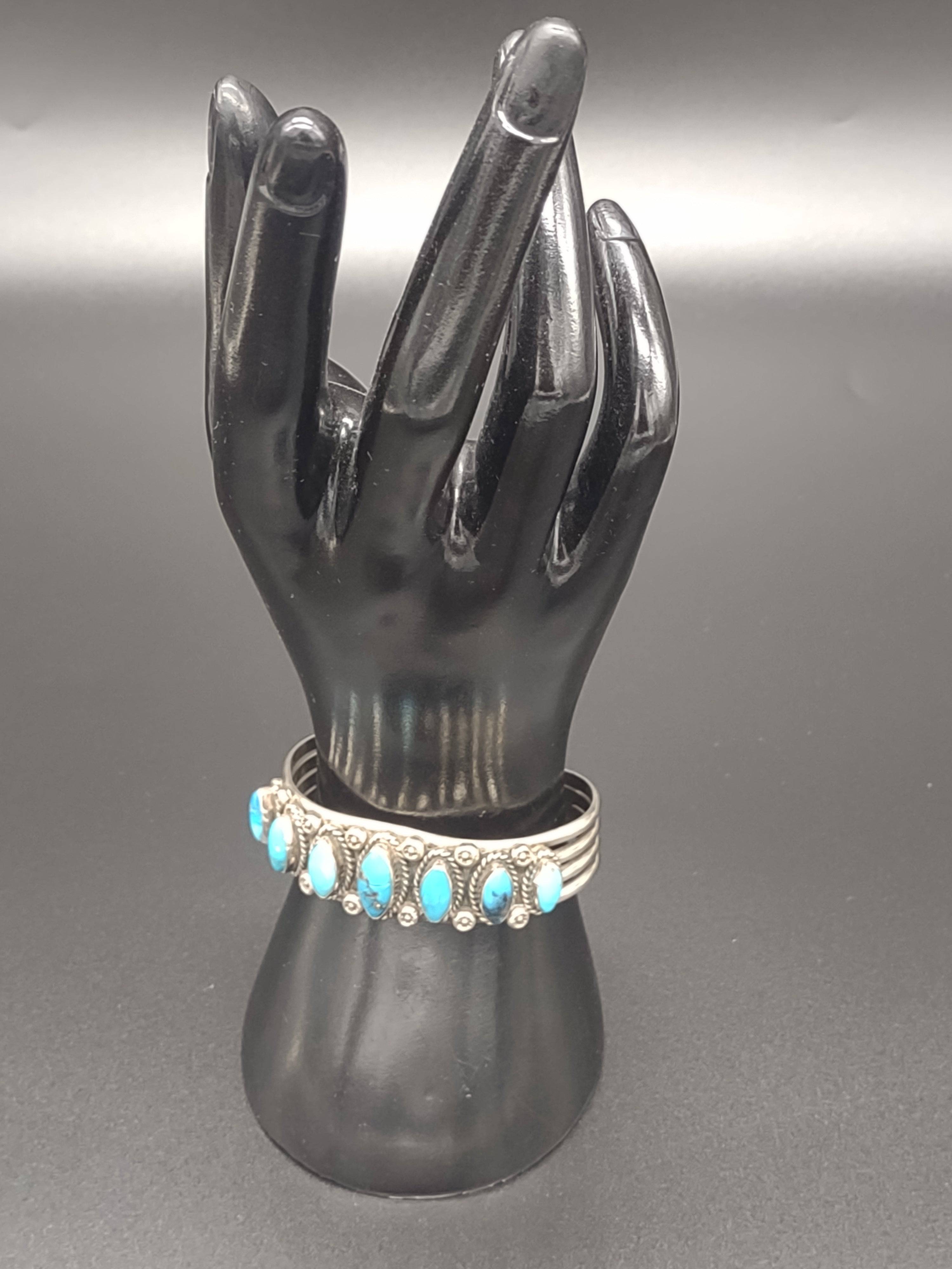 NEWYORKLISTED - Southwestern Style Turquoise Sterling Silver Cuff Bracelet - NEWYORKLISTED