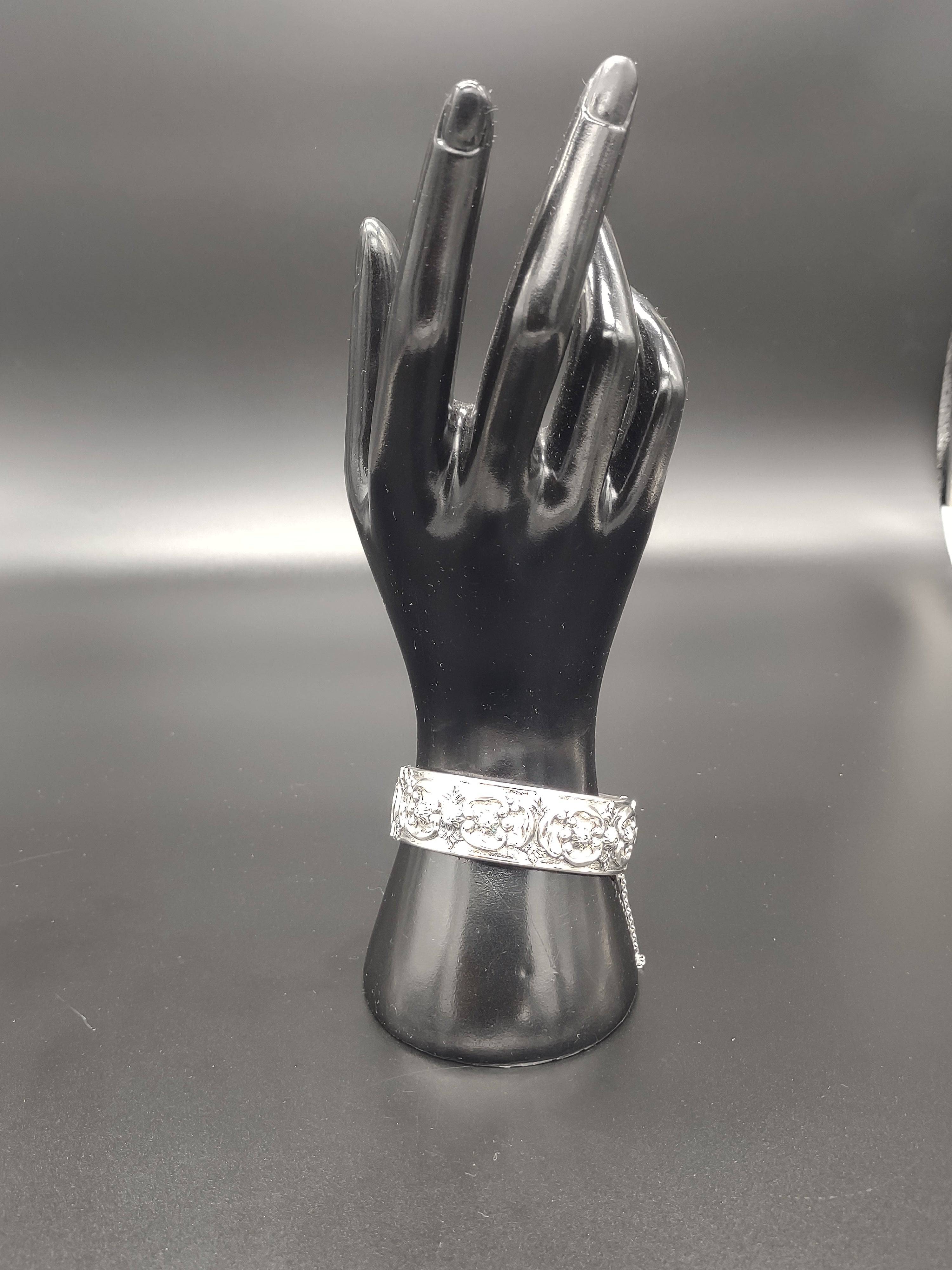 NEWYORKLISTED - Lovely Vintage Whiting & Davis Silver Tone Bracelet - NEWYORKLISTED