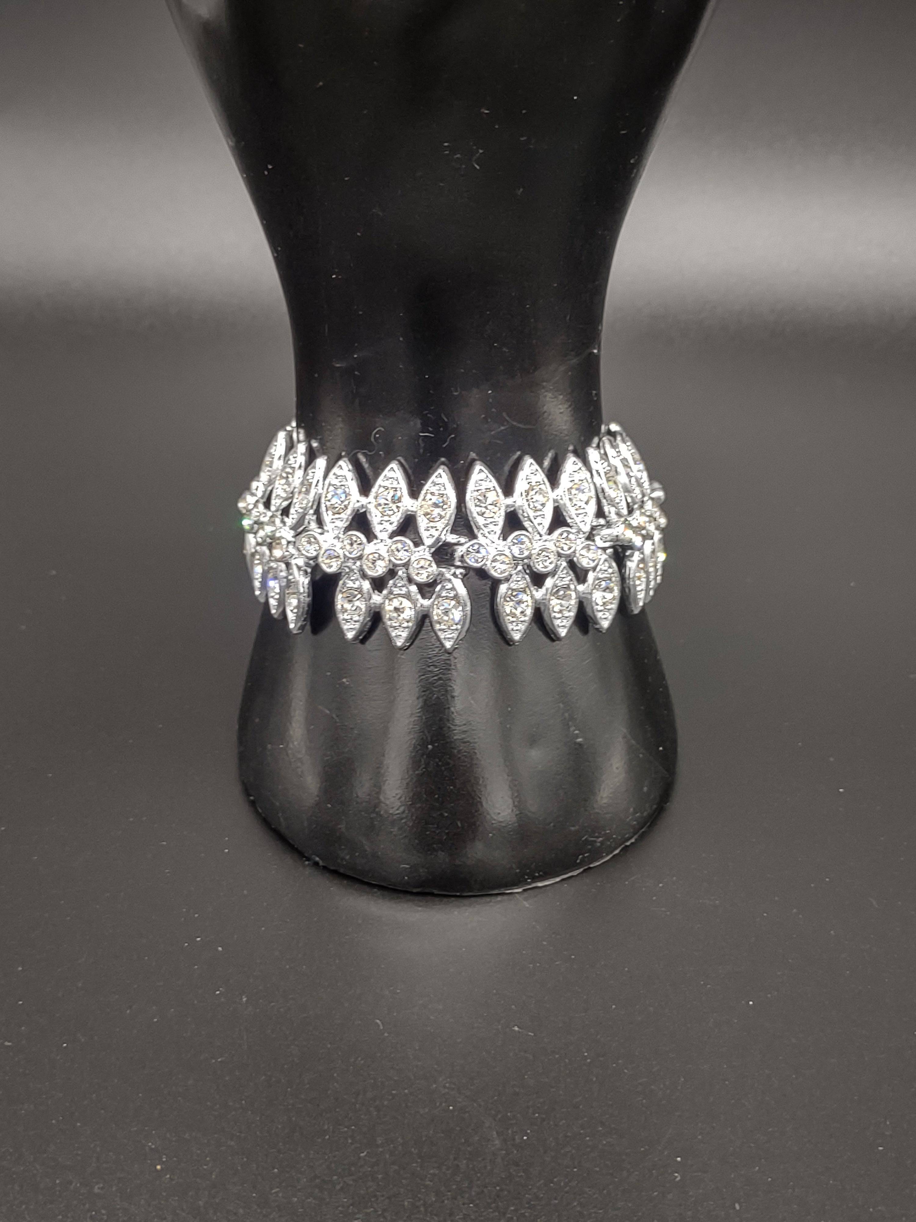 NEWYORKLISTED - Gorgeous Vintage Rhinestone Bracelet by Sarah Coventry - NEWYORKLISTED