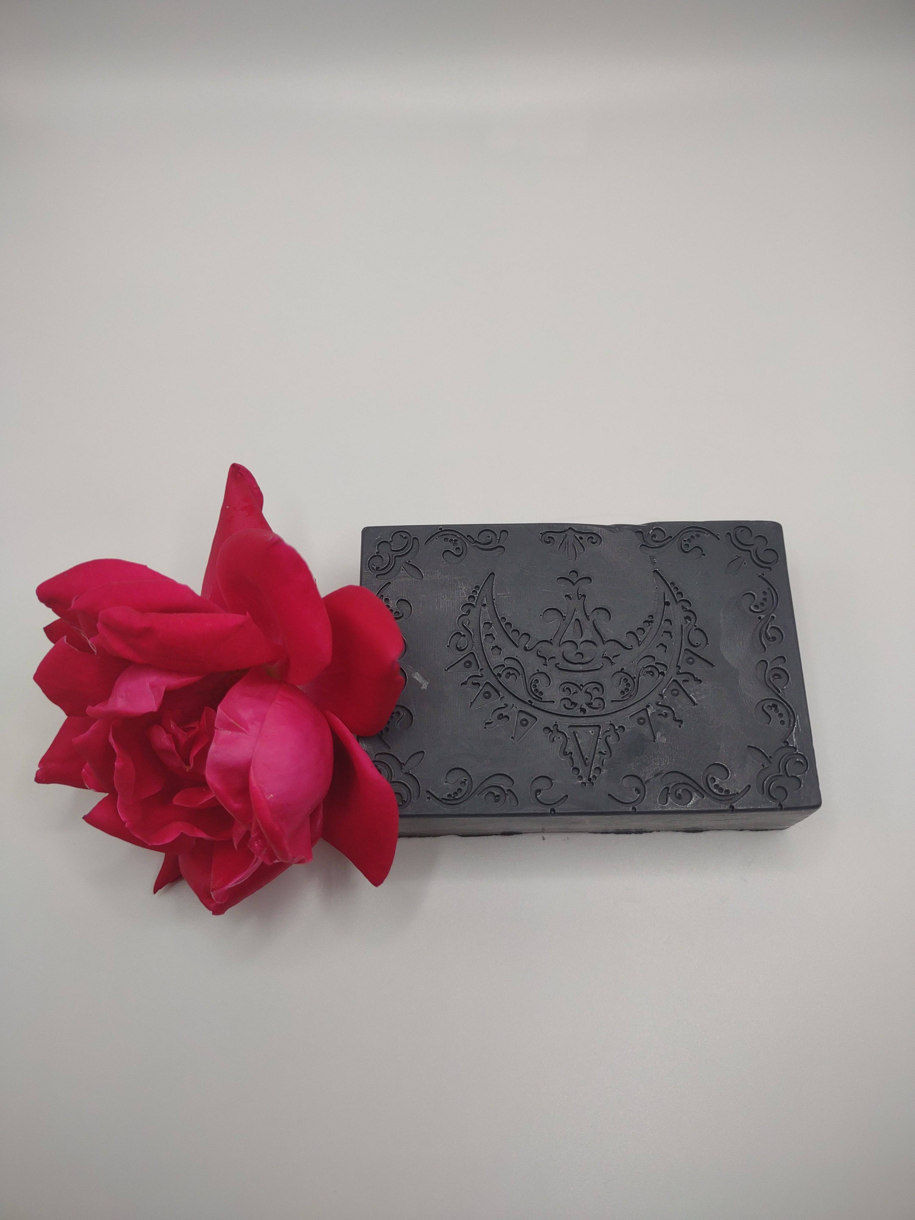 AMLA NATURALS Opulence Essence Soap Black Night Soap - NEWYORKLISTED