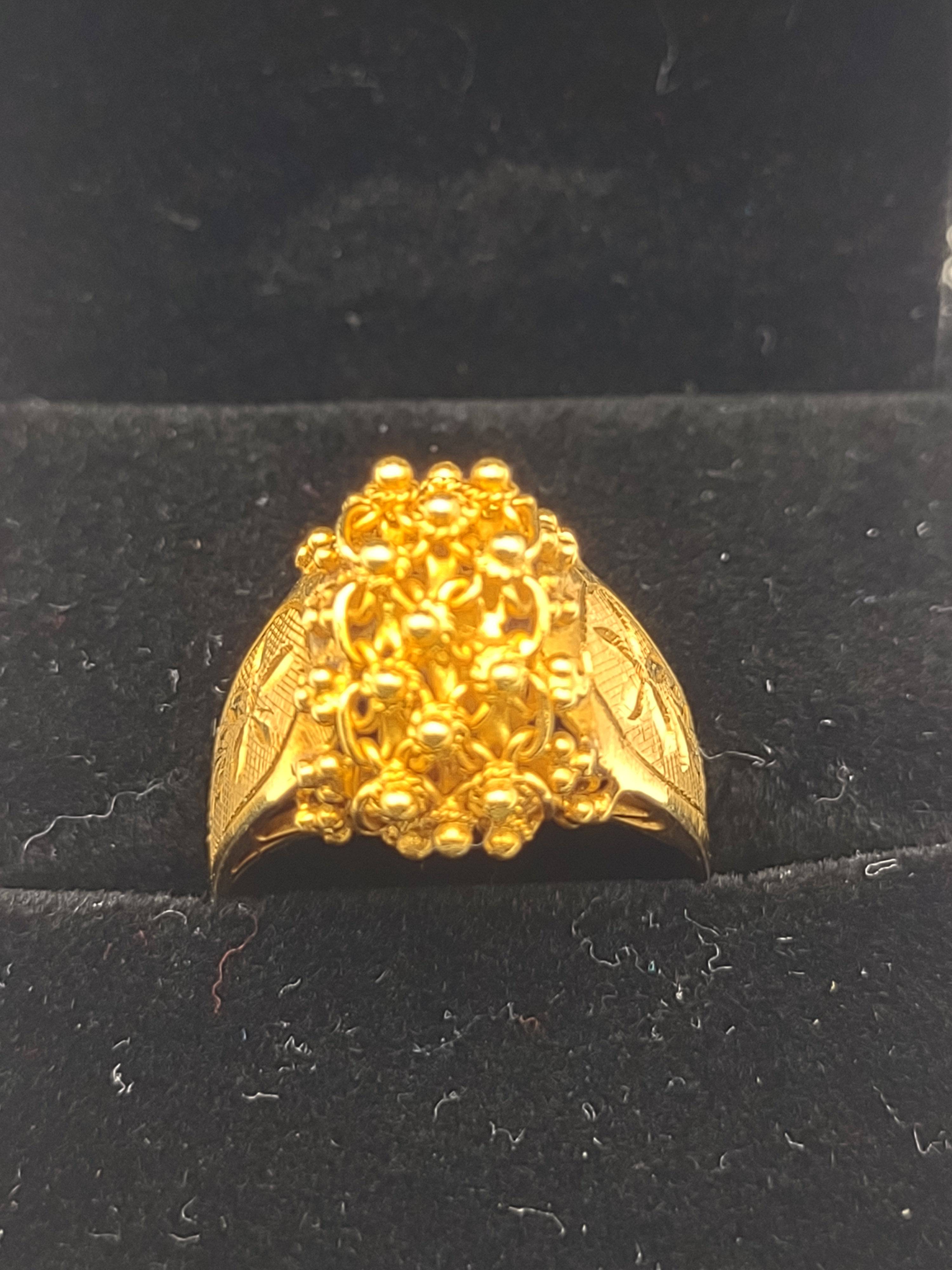 NEWYORKLISTED Vintage Jewelry Collection - Bollywood Bliss Gold Ring - NEWYORKLISTED