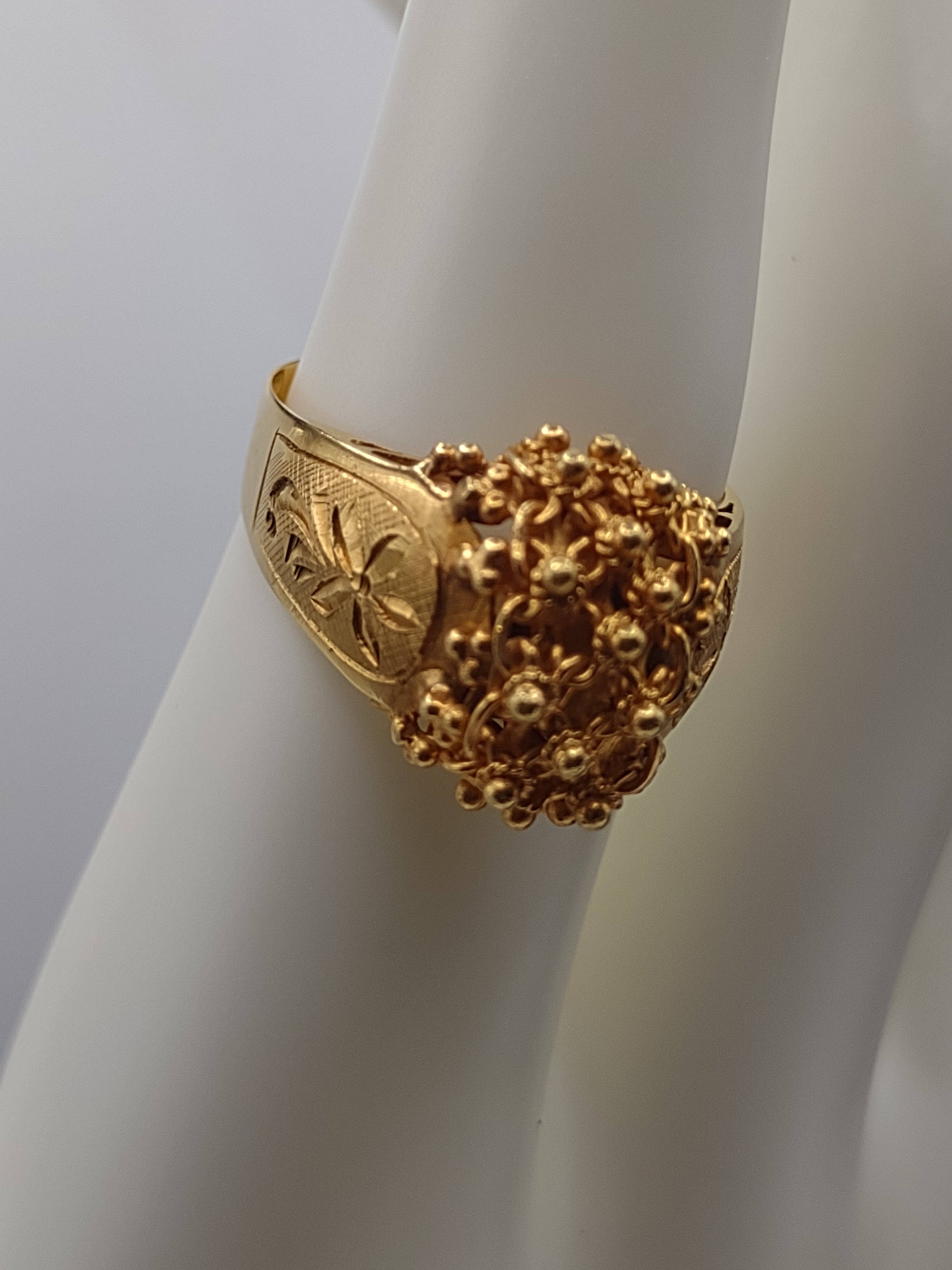 NEWYORKLISTED Vintage Jewelry Collection - Bollywood Bliss Gold Ring - NEWYORKLISTED