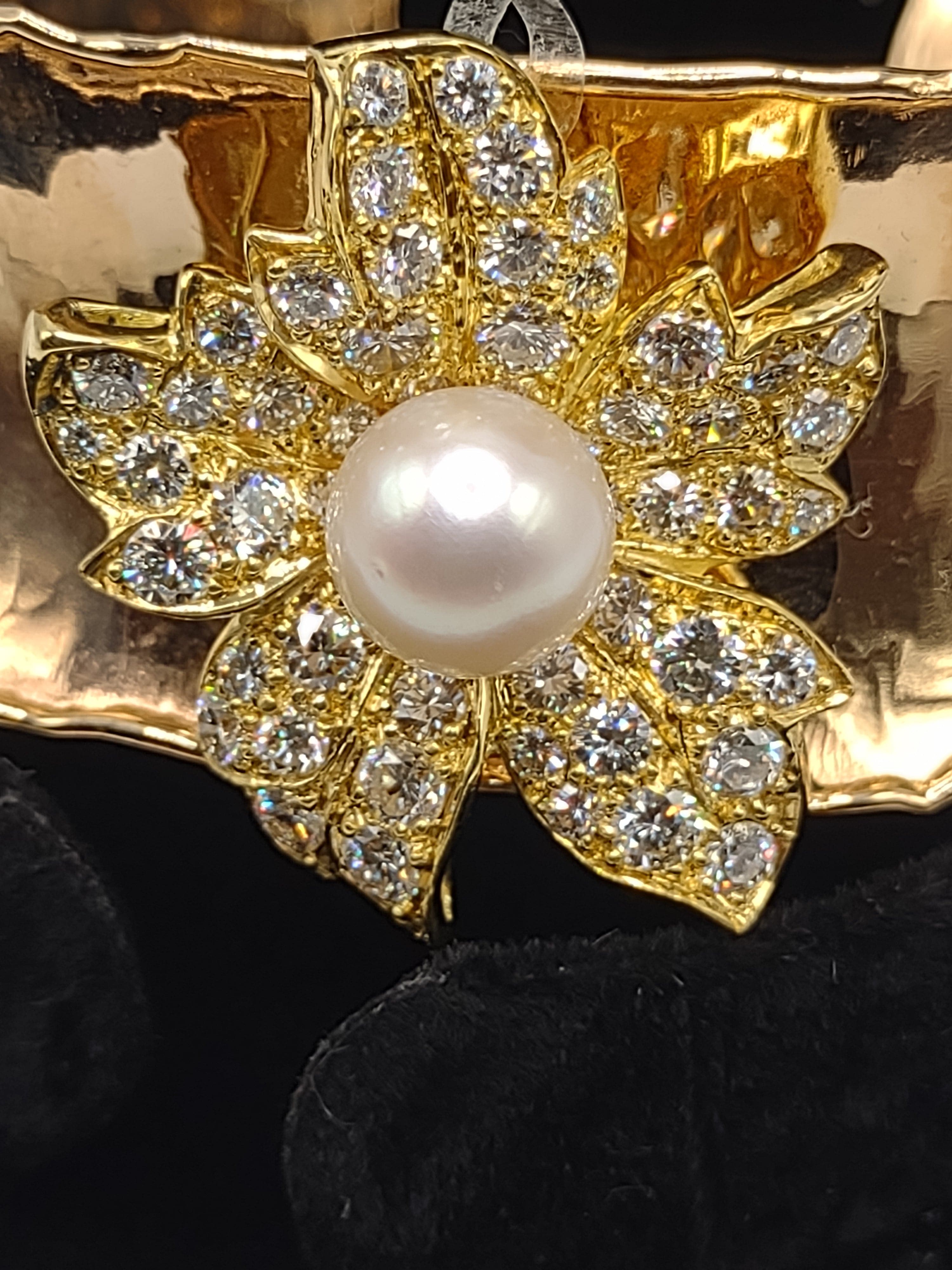 NEWYORKLISTED Vintage Jewelry Collection: The 18K Diamond &amp; Pearl Sunshine Cuff Bracelet – A Radiant Masterpiece - NEWYORKLISTED