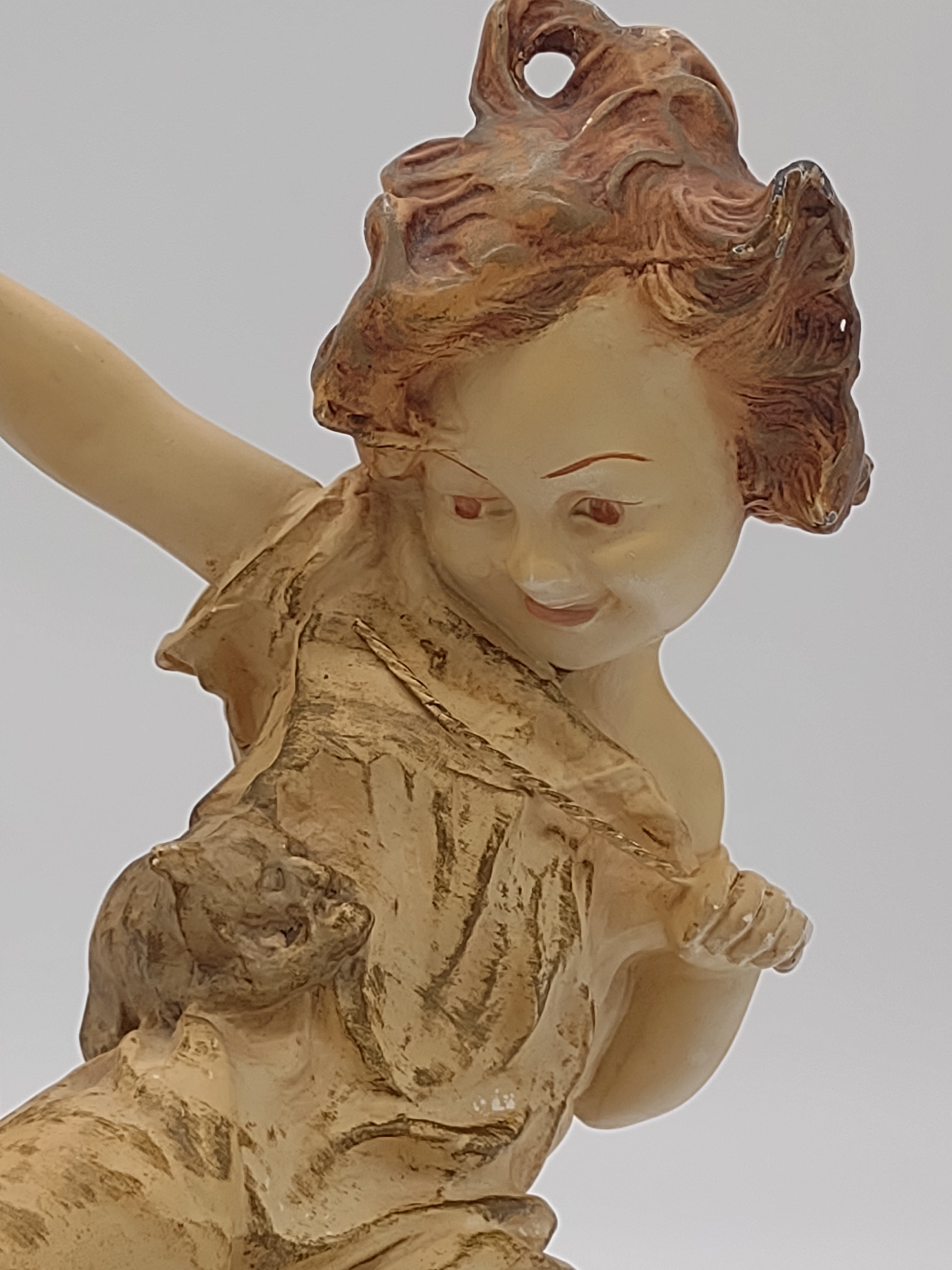 NEWYORKLISTED UNIQUE FINDS COLLECTION: Vintage Juan Clara Figurine: Girl on Chair with Cats – Rare and Original Artwork - NEWYORKLISTED