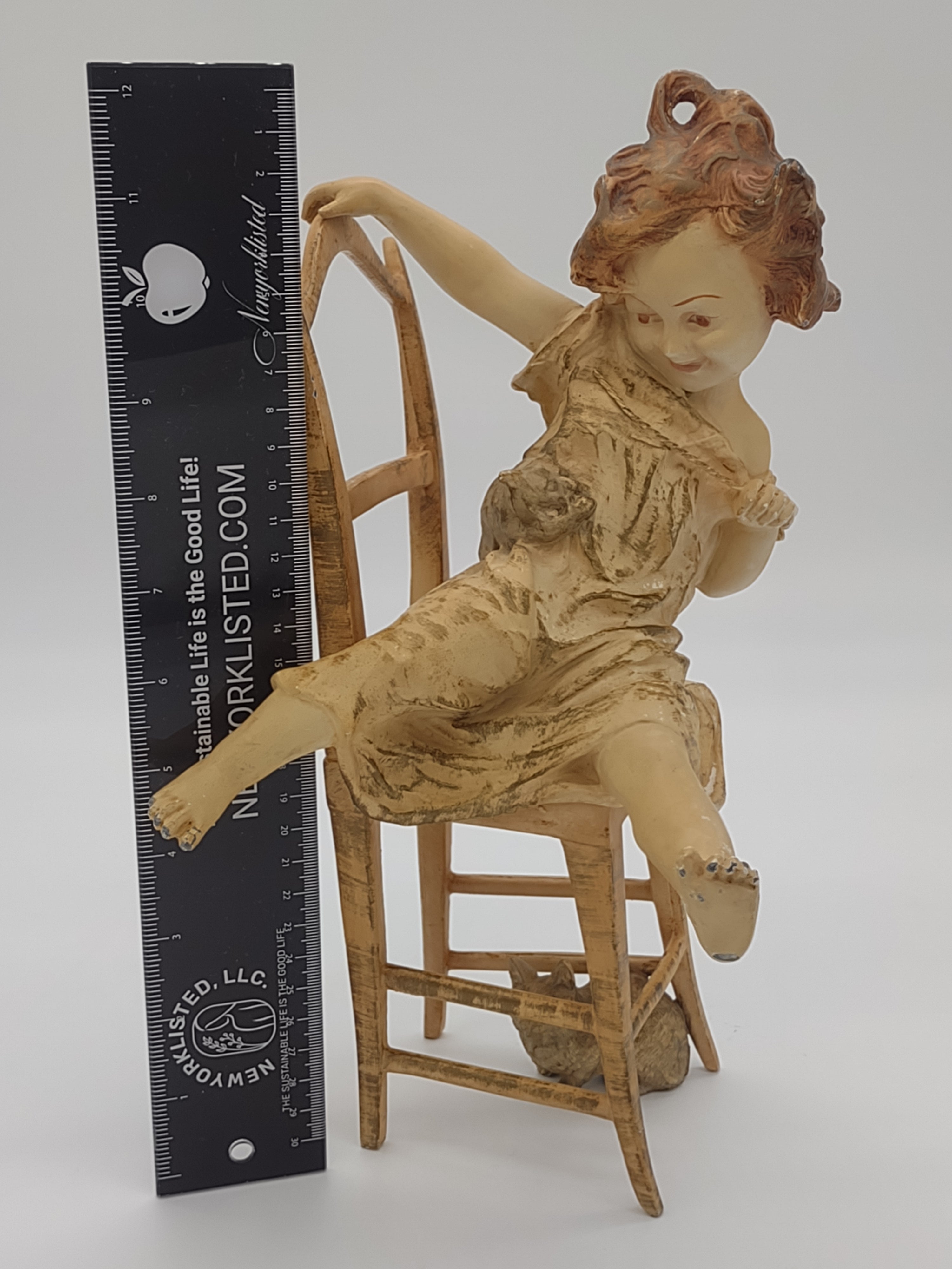 NEWYORKLISTED UNIQUE FINDS COLLECTION: Vintage Juan Clara Figurine: Girl on Chair with Cats – Rare and Original Artwork - NEWYORKLISTED