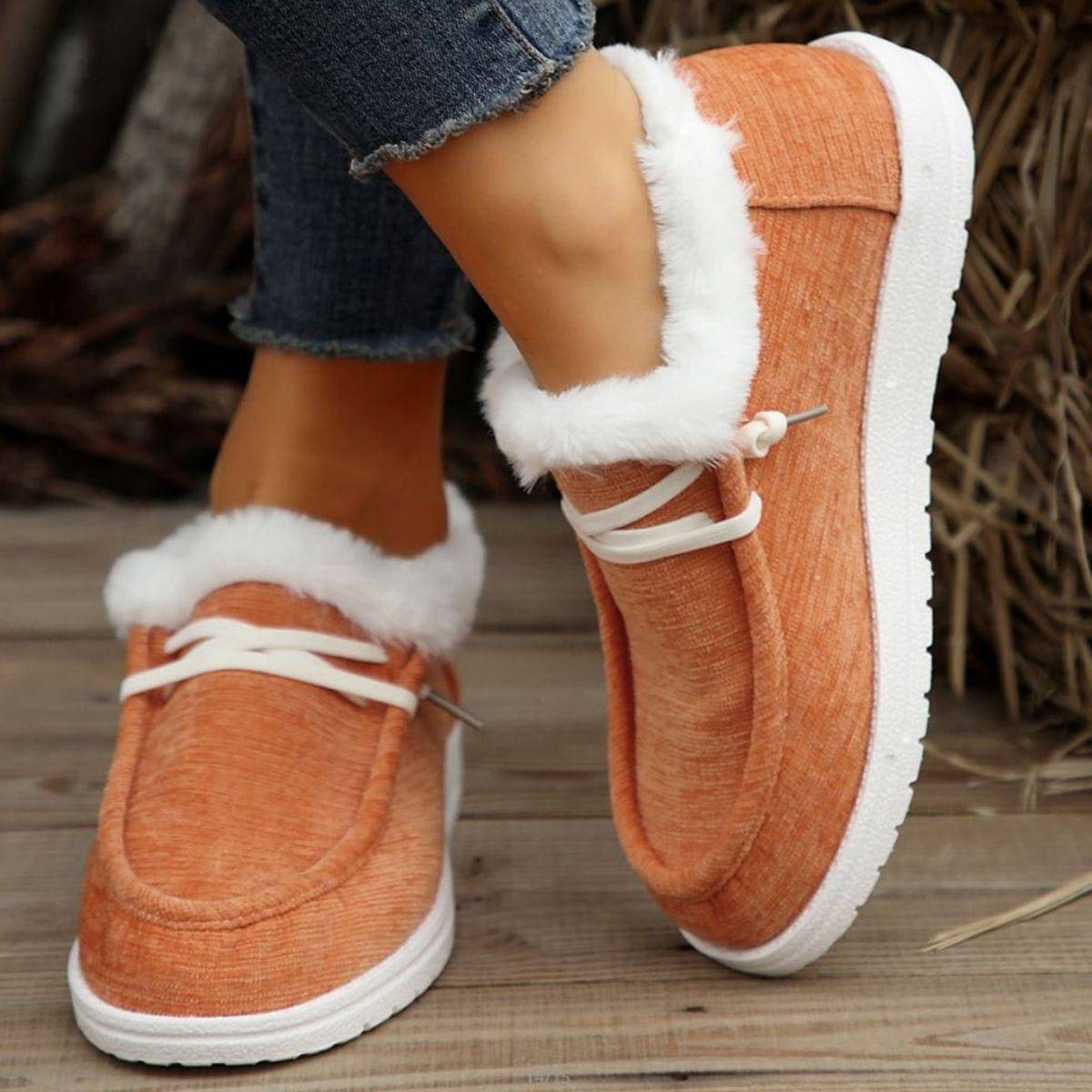 NEWYORKLISTED STYLE COLLECTION: Lace Up Furry Comfort Flats - NEWYORKLISTED