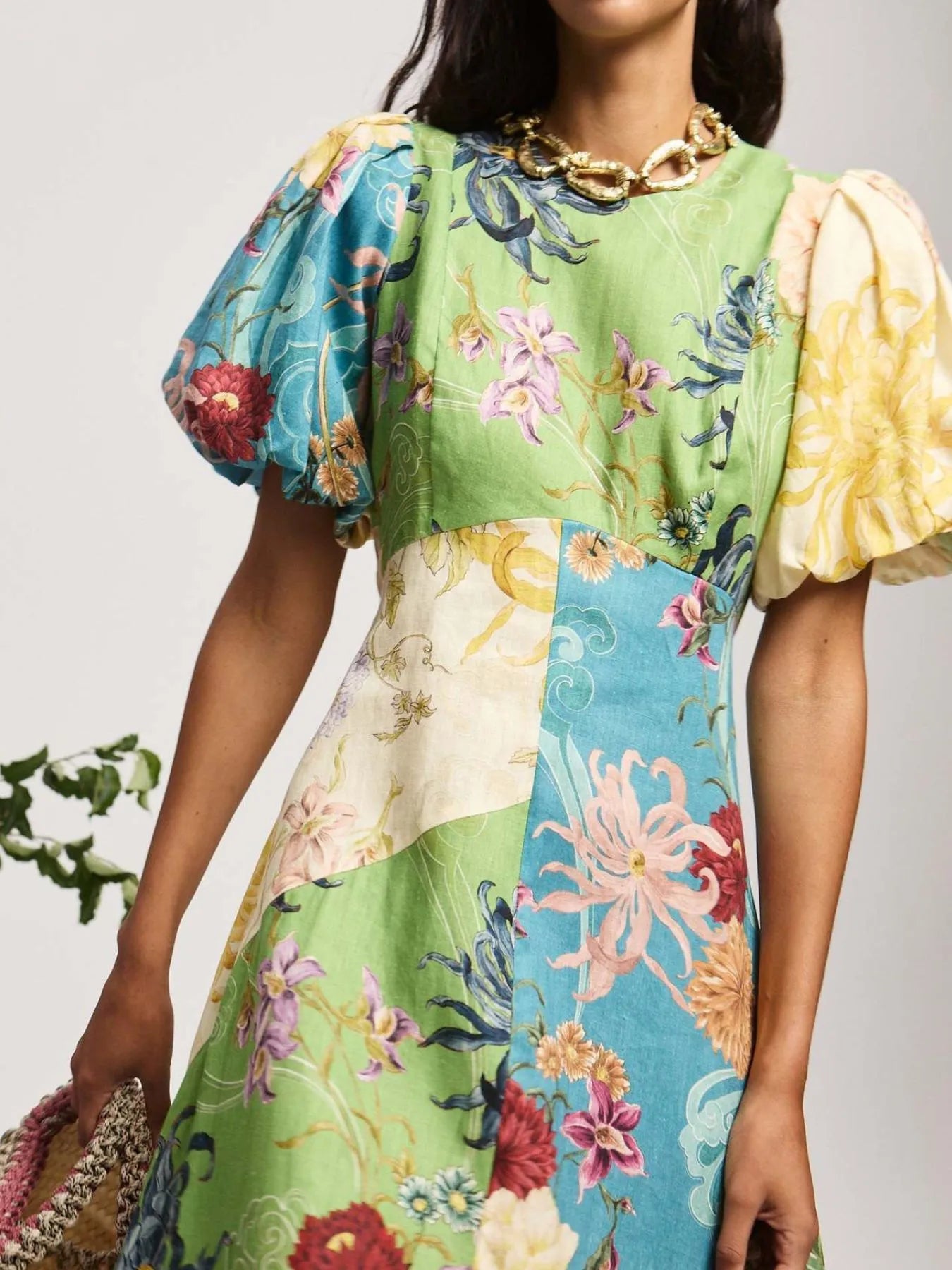 Printed round neck puff sleeve midi dress with ruffle and ruched details — NEWYORKLISTED STYLE COLLECTION.
