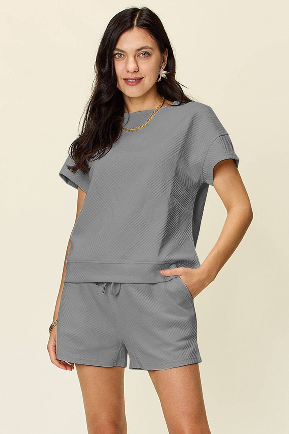 NEWYORKLISTED STYLE COLLECTION: Short Sleeve T-Shirt and Drawstring Shorts Set - NEWYORKLISTED