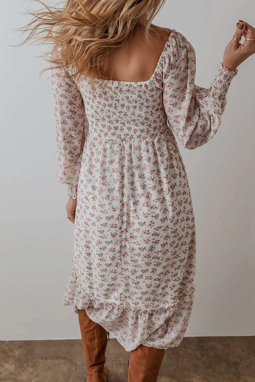 NEWYORKLISTED STYLE COLLECTION: Smocked Floral Long Sleeve Midi Dress - NEWYORKLISTED