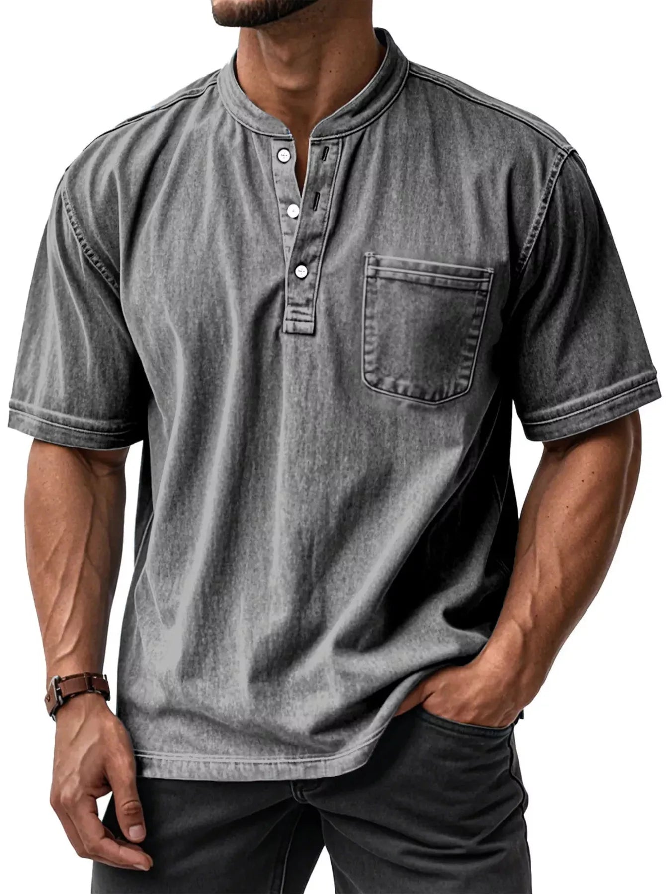 NEWYORKLISTED ATLAS MEN'S COLLECTION: Man wearing a gray short-sleeve shirt with a pocket on a white background